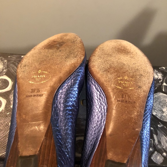 Prada blue metallic flats w box and shoe bags - Picture 8 of 8
